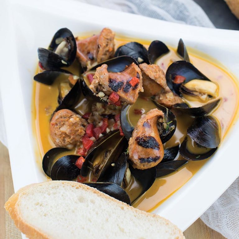 Bistro Mussels with Spicy Sausage Buona Vita